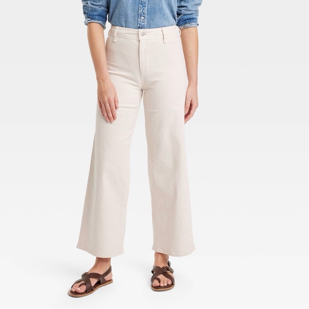 Universal Thread Women's Light Beige Flare wide leg cropped Jeans 10